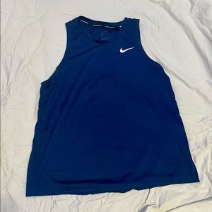 Nike workout top
